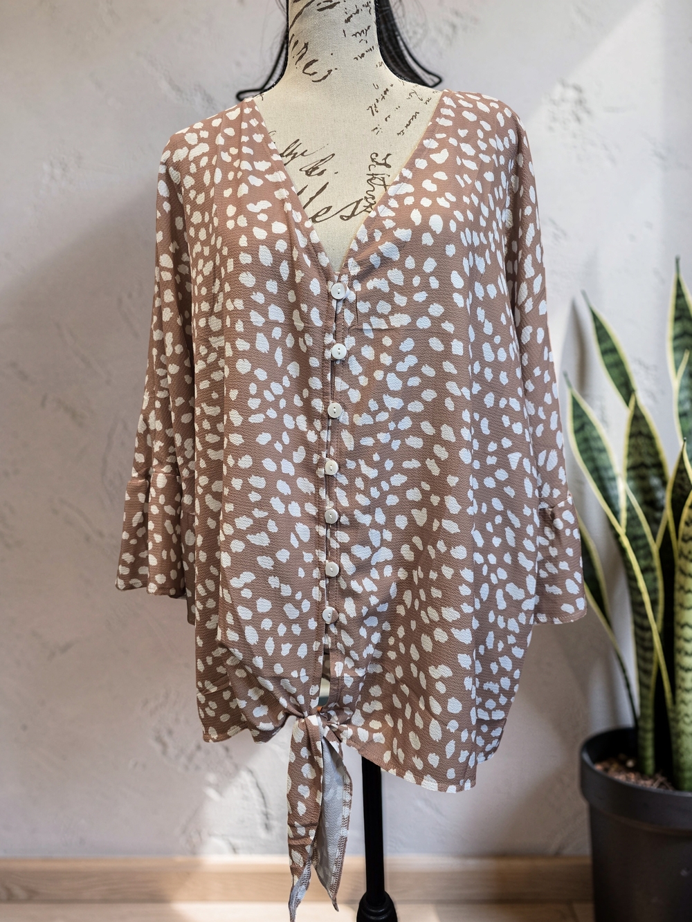 Kancystore Tie Knot Bell Sleeve Blouse Taupe XL